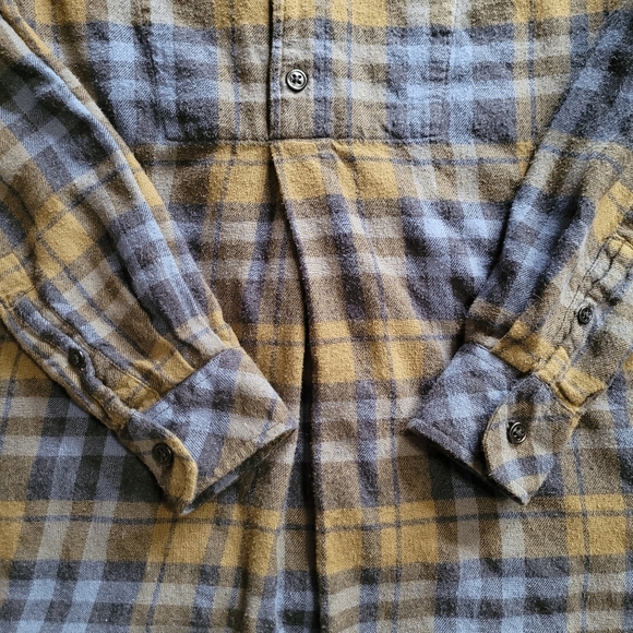 Aritzia Golden by TNA oversized plaid flannel shirt size small - Picture 6 of 13